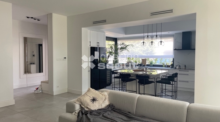 Lokacja #D880 - salon kuchnia