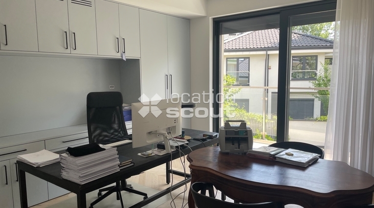 Lokacja #D880 - gabinet