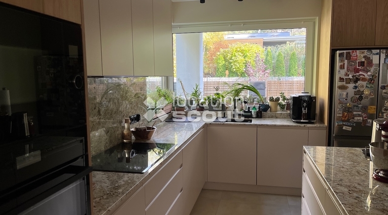 Lokacja #L336 - salon kuchnia