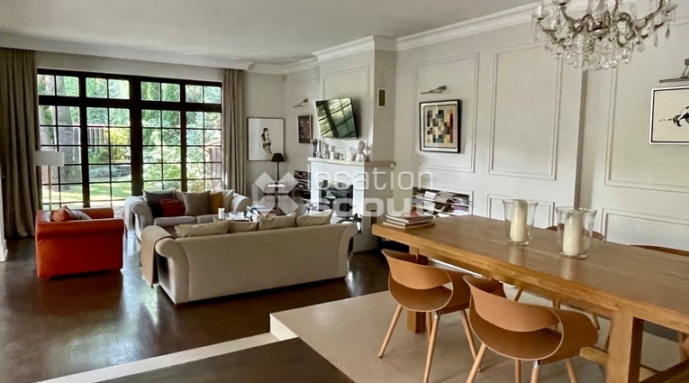 Lokacja #L359 - jadalnia