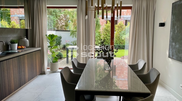 Lokacja #L119 - salon kuchnia