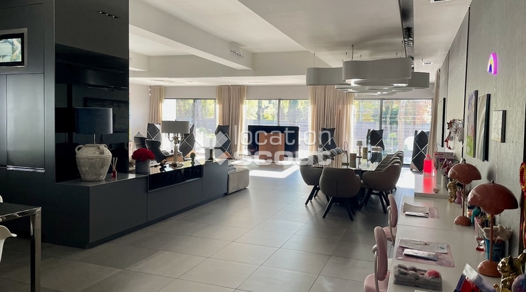 Lokacja #L537 - salon kuchnia