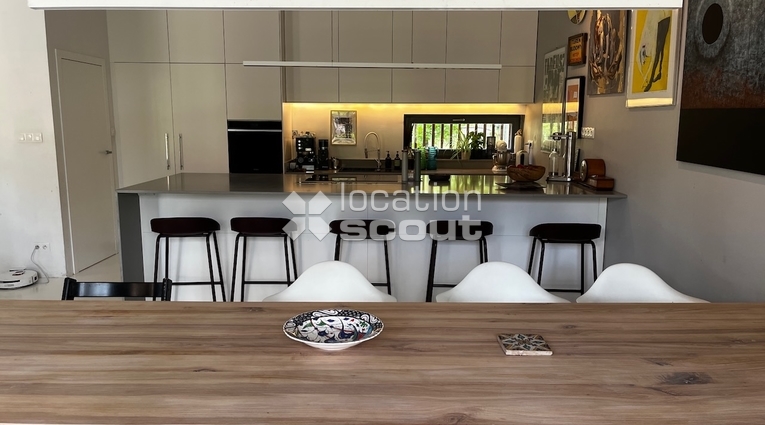 Lokacja #L225 - salon kuchnia